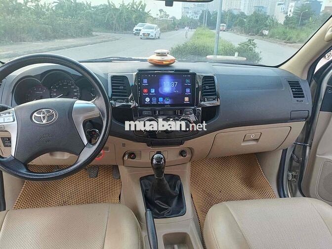 Toyota Hilux 2014 2.4E 4×2 AT - 250000 km