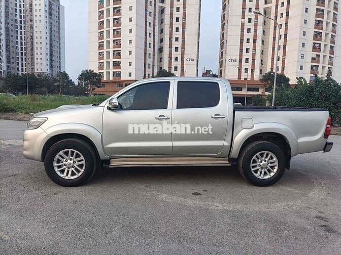 Toyota Hilux 2014 2.4E 4×2 AT - 250000 km