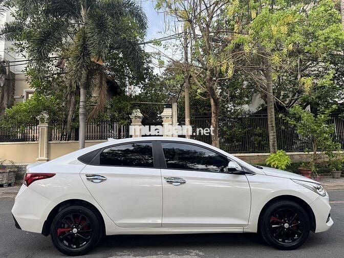 Hyundai Accent 1.4 MT, số sàn, còn RẤT MỚI