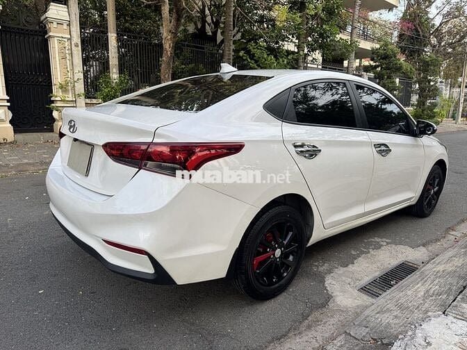 Hyundai Accent 1.4 MT, số sàn, còn RẤT MỚI