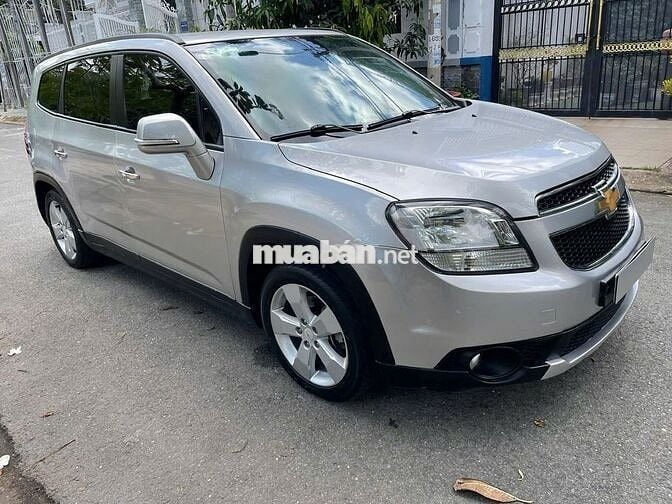 Orlando 1.8 LT, số sàn, biển TPHCM, còn QUÁ MỚI