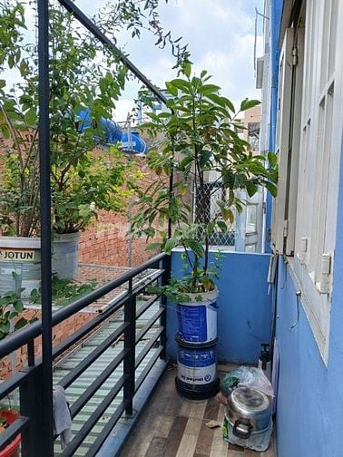 Nhà MTKD đường Lê Văn Quới, 4m x 21m, 2 lầu - tiện KD, buôn bán