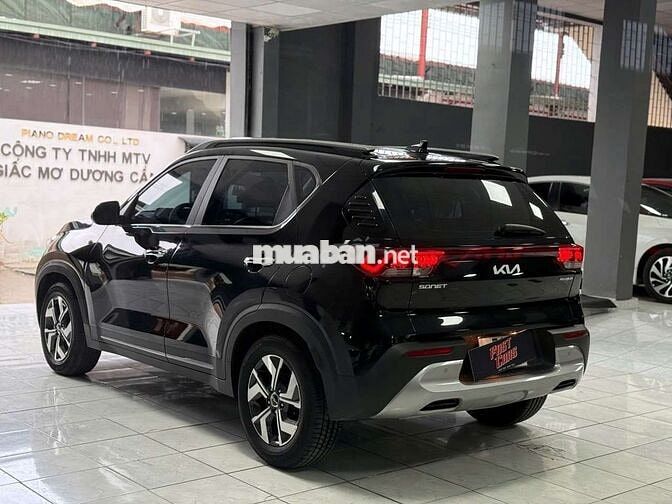Kia Sonet 2022 Premium 1.5 AT, màu đen,đi 5000 km