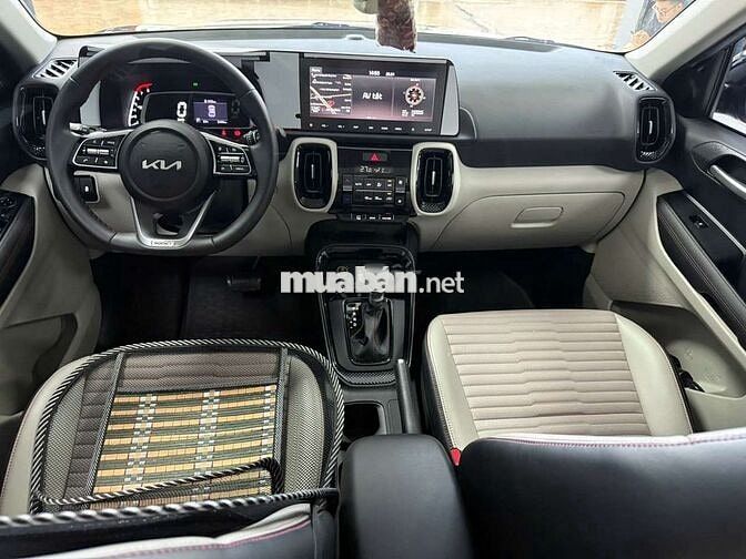 Kia Sonet 2022 Premium 1.5 AT, màu đen,đi 5000 km