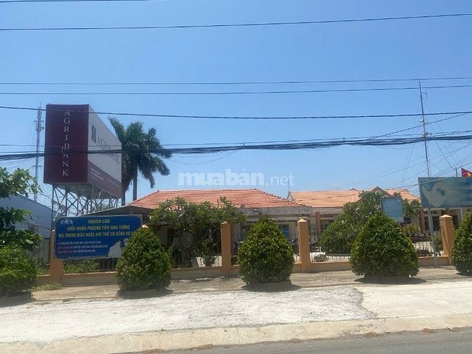 Bán đất mặt tiền gần biển Tân thành  649m giá 6,690 tỷ