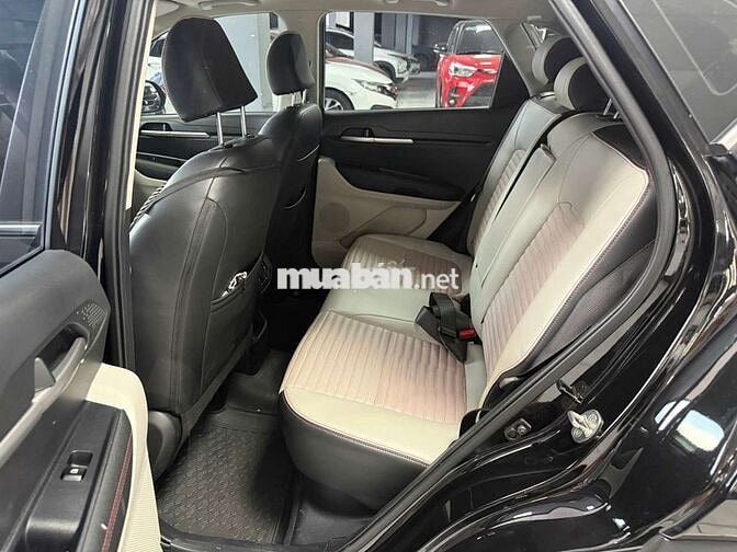 Kia Sonet 2022 Premium 1.5 AT, màu đen,đi 5000 km