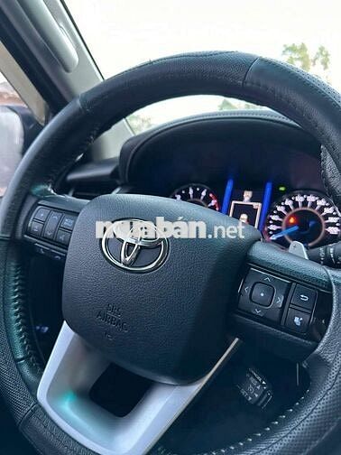 Toyota Fortuner 2018 2.8V 4x4 AT - 77000 km