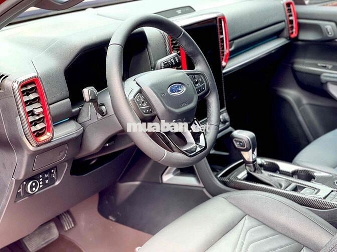 Ford Everest 2024 Titanium 2.0 AT 4x2 - 17000 km
