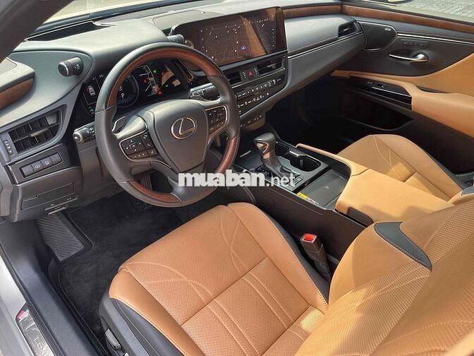 🔺 Lexus ES300h Hybrid sx 2023 lướt 14,000 km