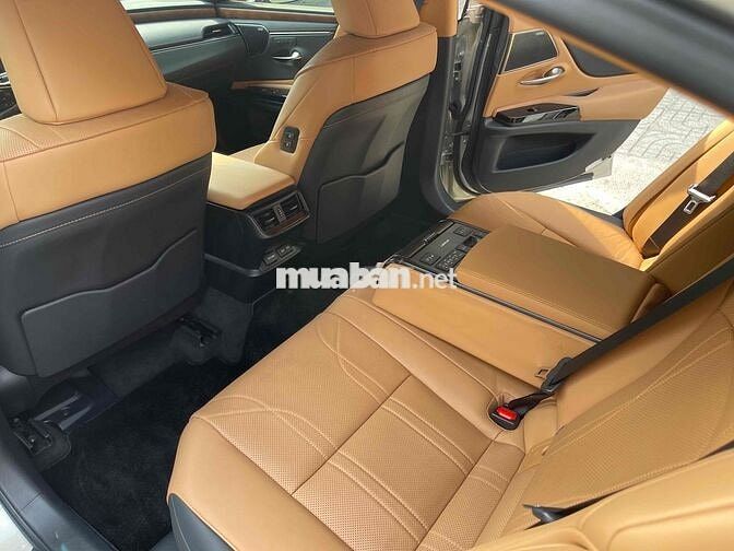 🔺 Lexus ES300h Hybrid sx 2023 lướt 14,000 km
