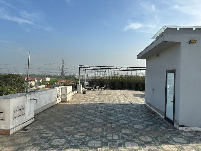 Bán đất tặng nhà mới xây trục chính làng