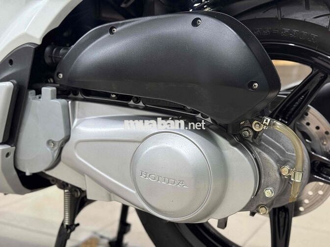 SH 150i mẫu Italia màu trắng đen sporty cuối 2012