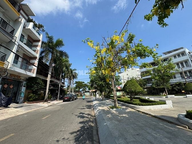 BÁN ĐẤT NGAY KHU SẦM UÁT TÊN LỬA DT 890M2 ĐƯỜNG NHỰA 18M THÔNG TỨ