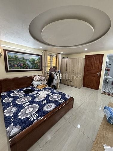 Đường 7m 85m2(5.4x15m) 5 tầng NTCC 6 PN sát bên quận 10, nhà mới