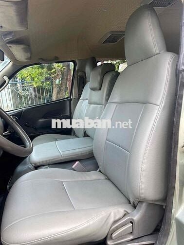Toyota Hiace 2008 Commuter 2.5 - 250000 km
