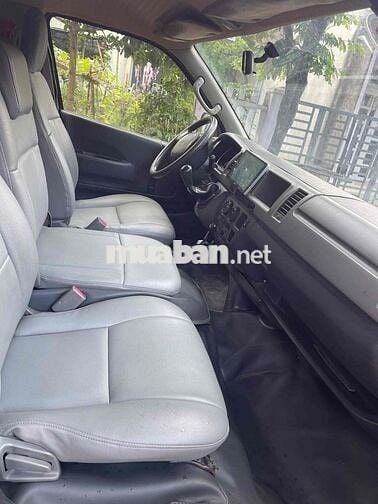 Toyota Hiace 2008 Commuter 2.5 - 250000 km
