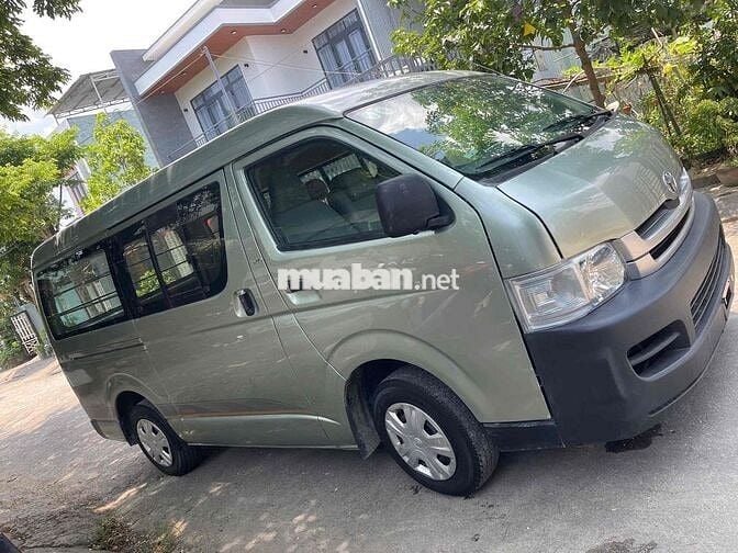 Toyota Hiace 2008 Commuter 2.5 - 250000 km