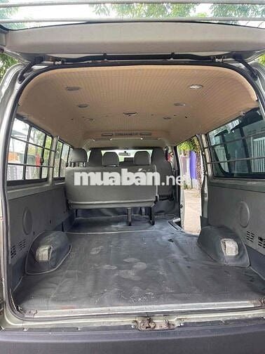 Toyota Hiace 2008 Commuter 2.5 - 250000 km