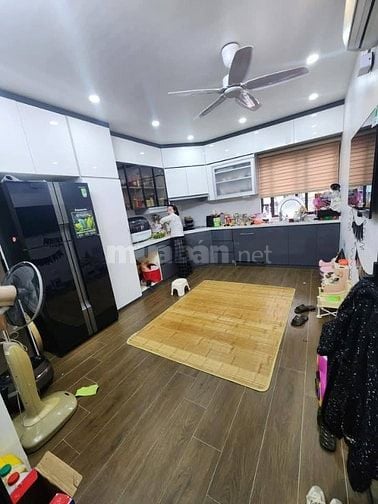Nhà Đẹp Ô Tô Vào Nhà Yên Lạc, Hai Bà Trưng 57m, 5 tầng, mt 4m, 18.8 tỷ