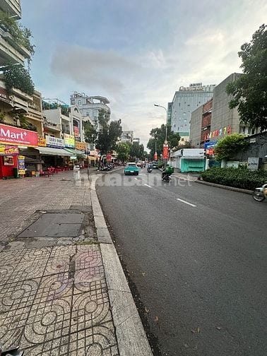 Cho thuê mặt bằng hoặc nguyên căn
