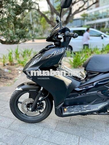 Ab cuối 2024 odo 4 ngàn,như xe mới