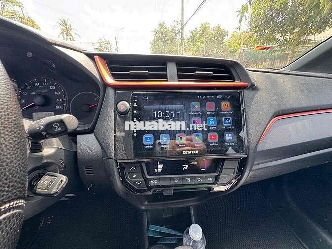 Đổi xe 7 chỗ cần bán Honda Brio 2020 RS