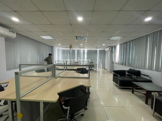 Cần cho thuê nhà làm Văn phòng công ty tại Tân Phú