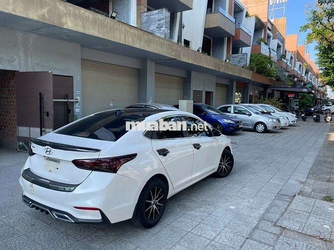 Hyundai Accent 2018 1.4 MT - 85000 km