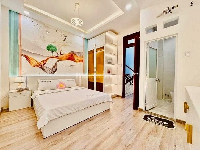 Bán nhà đường Lý Chính Thắng Q3 kế Bệnh viện Tai Mũi Họng 56m2 3tỷ150