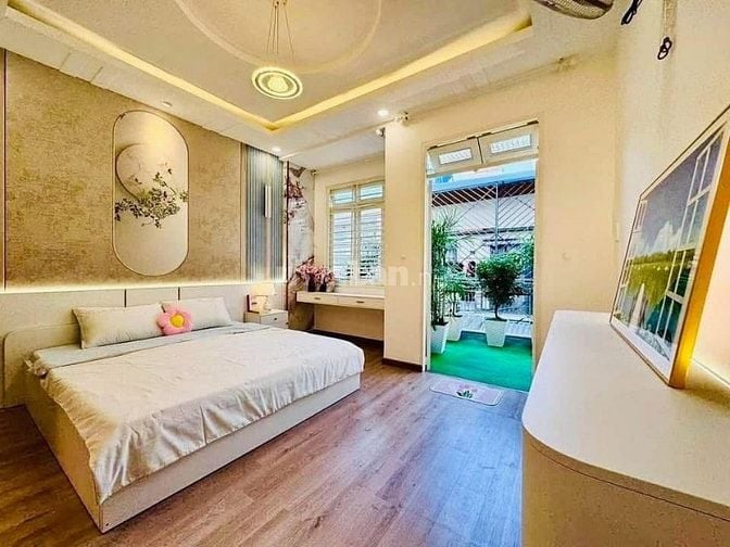 Bán nhà đường Lý Chính Thắng Q3 kế Bệnh viện Tai Mũi Họng 56m2 3tỷ150