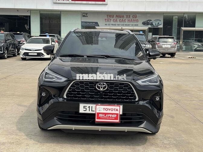 Toyota Yaris Cross 2023 HEV giảm giá sâu