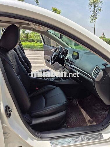 Mazda 3 sx 2017 1.5 AT Sedan - 85000 km