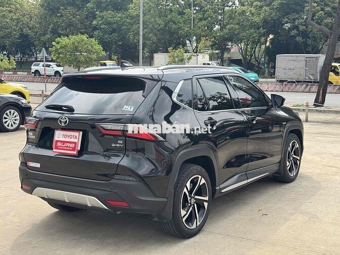 Toyota Yaris Cross 2023 HEV giảm giá sâu