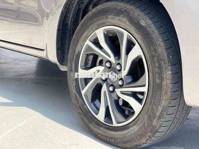 Toyota Innova 2023 2.0E MT - số sàn 7 chỗ HÃNG
