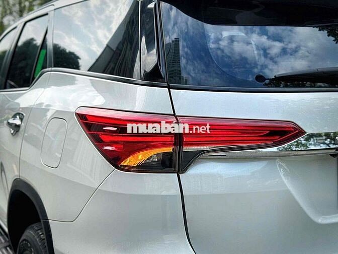 Toyota Fortuner 2022 2.4L 4x2 AT - 60000 km