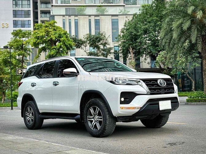 Toyota Fortuner 2022 2.4L 4x2 AT - 60000 km