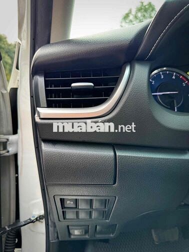 Toyota Fortuner 2022 2.4L 4x2 AT - 60000 km