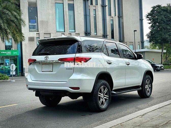 Toyota Fortuner 2022 2.4L 4x2 AT - 60000 km