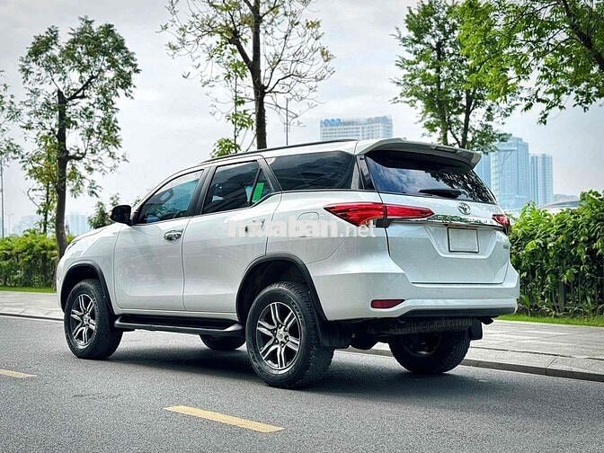 Toyota Fortuner 2022 2.4L 4x2 AT - 60000 km