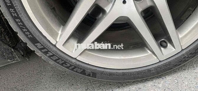 Mercedes Benz E Class 2013 E400 AMG - 995000 km