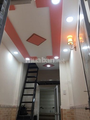 Cho thuê nhà hẻm 68/280A2 Trần Quang Khải Quận 1, trệt lầu, giá 5tr