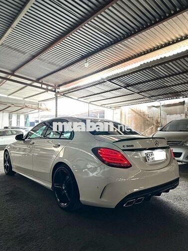 Mercedes Benz C Class 2016 C300 AMG - 41000 km