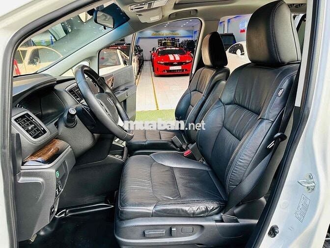 Honda Odyssey 2016 2.4 CVT - Model 2017