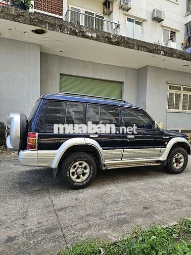 Mitsubishi Pajero v43. 1998 - 180000 km