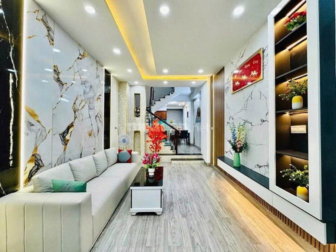 Cần tiền bán gấp nhà Hoàng Sa, Q3 – 3 tầng, 4x15m, giá rẻ nhất khu vực