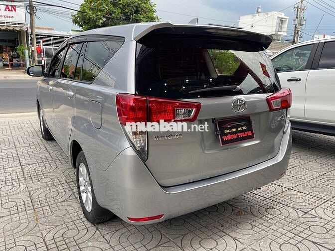 Toyota Innova 2018 2.0E