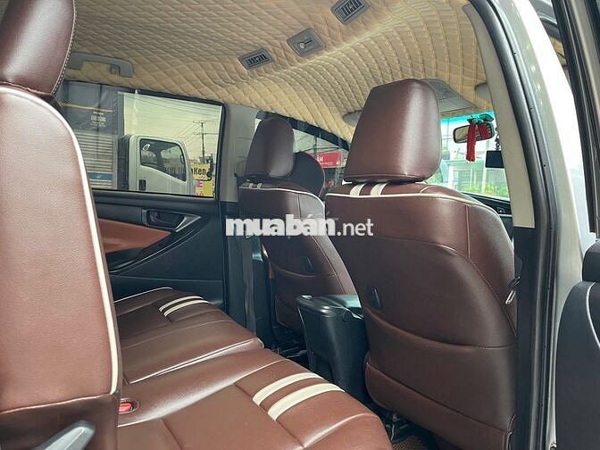 Toyota Innova 2018 2.0E