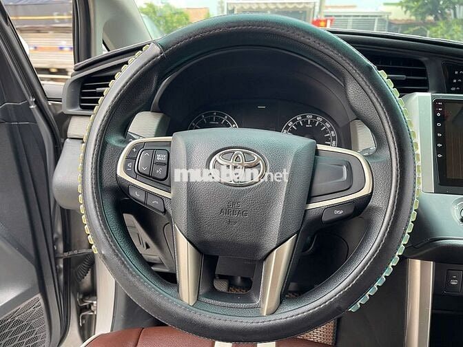 Toyota Innova 2018 2.0E