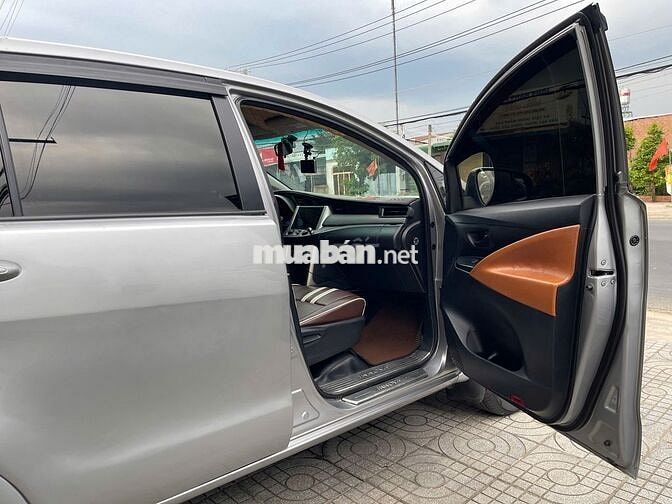 Toyota Innova 2018 2.0E