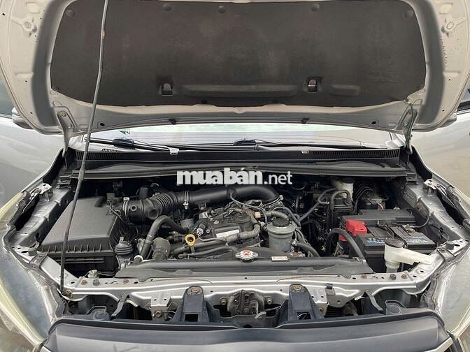 Toyota Innova 2018 2.0E